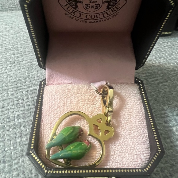 *VINTAGE* Juicy Couture Gold Plated Starter Charm Bracelet - Picture 4 of 11